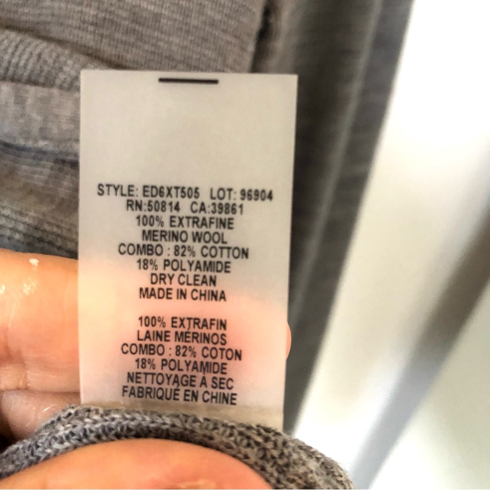 Elie Tahari Asymmetric Wrap Front Sweater Women’s S, 100% Extra Fine Merino Wool - Picture 7 of 9